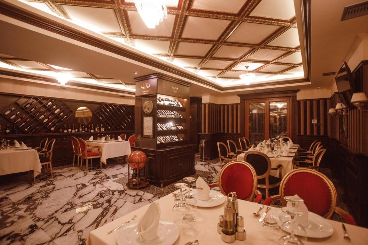Hotel Chicago Shkoder Bagian luar foto